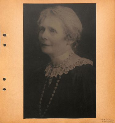 Mina Bredberg g. Carlson
